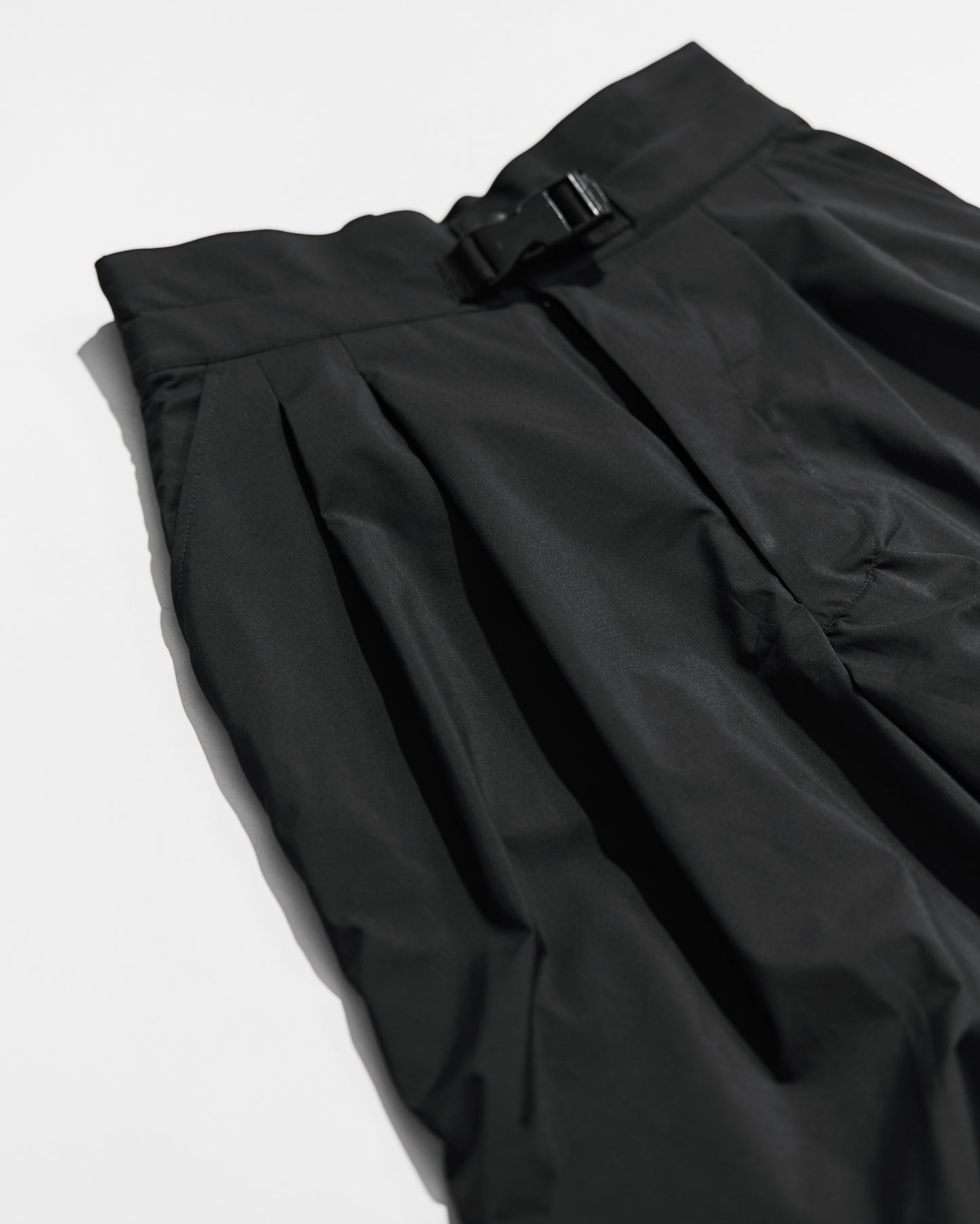 ACTIVIST SLACKS -SWC-
