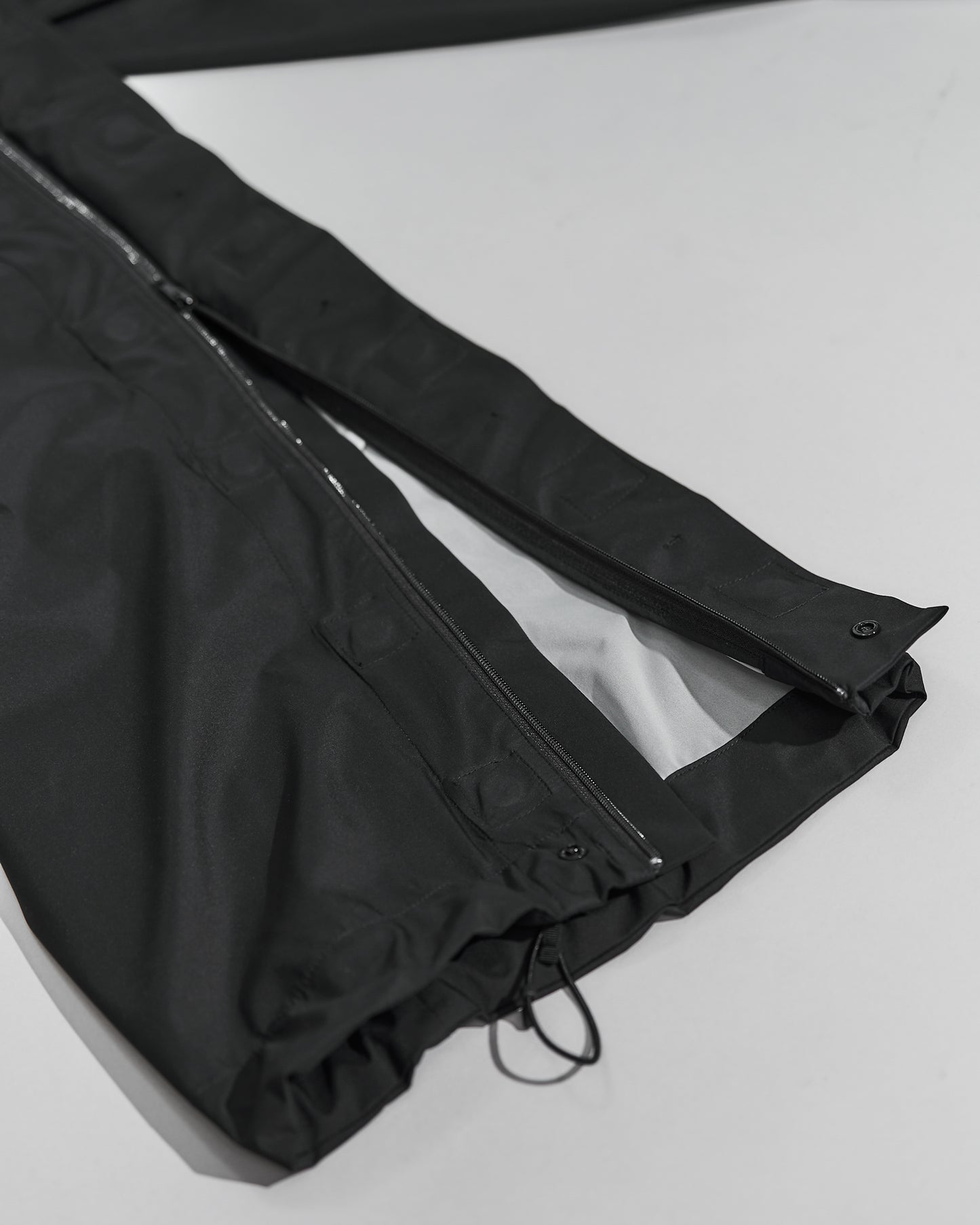 ACTIVIST SLACKS -SWC-