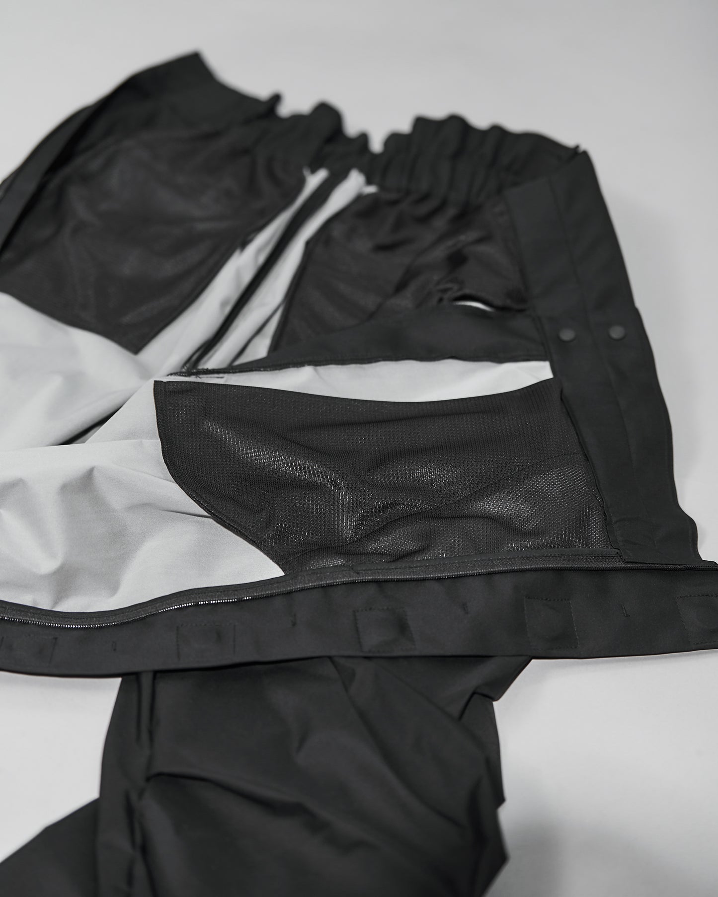 ACTIVIST SLACKS -SWC-