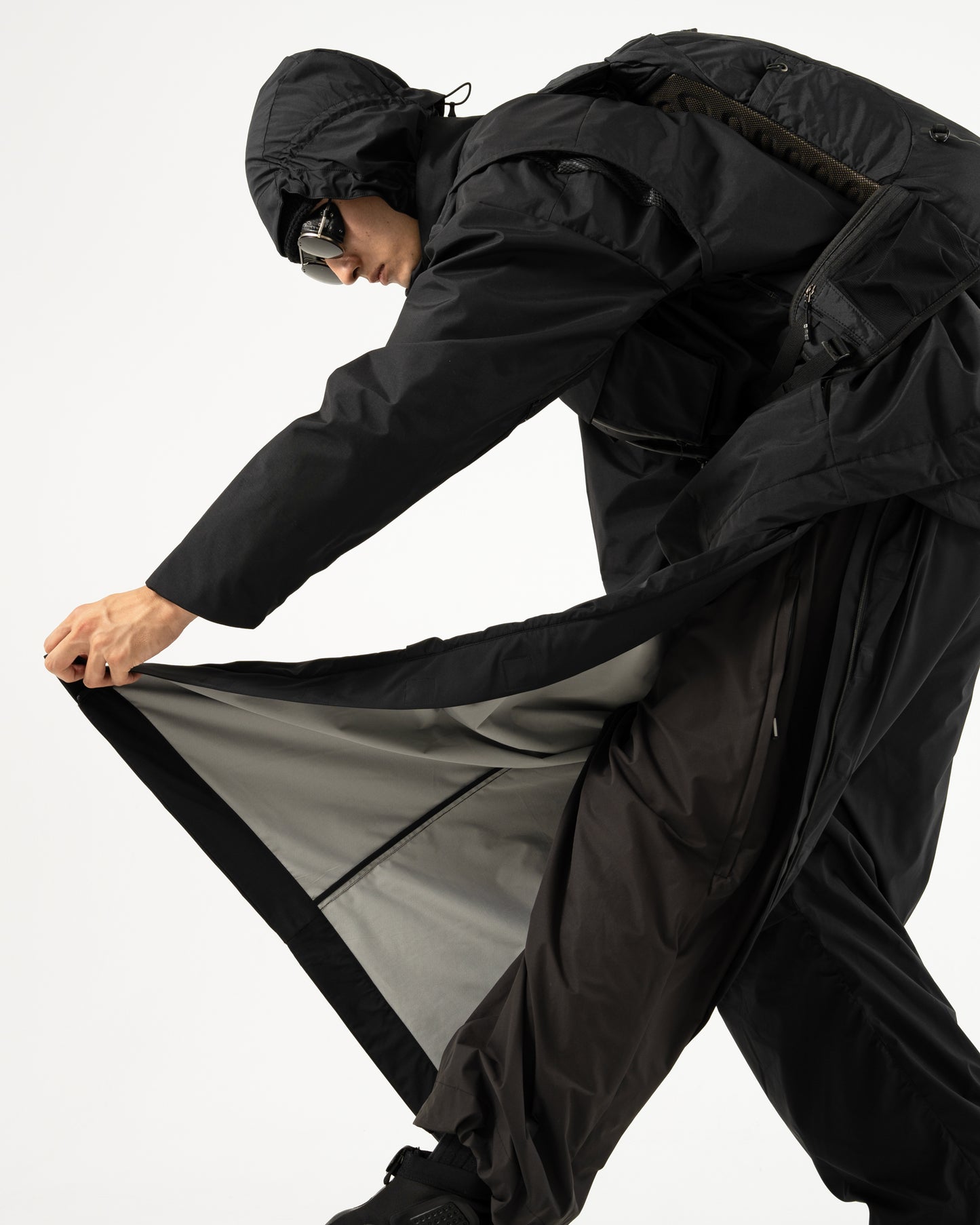 ACTIVIST SLACKS -SWC-